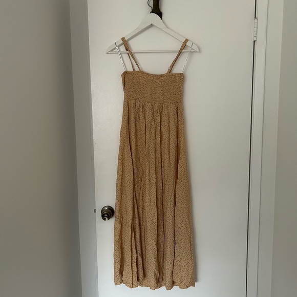 Faithfull the Brand polka dot dress with grommets - Picture 6 of 6